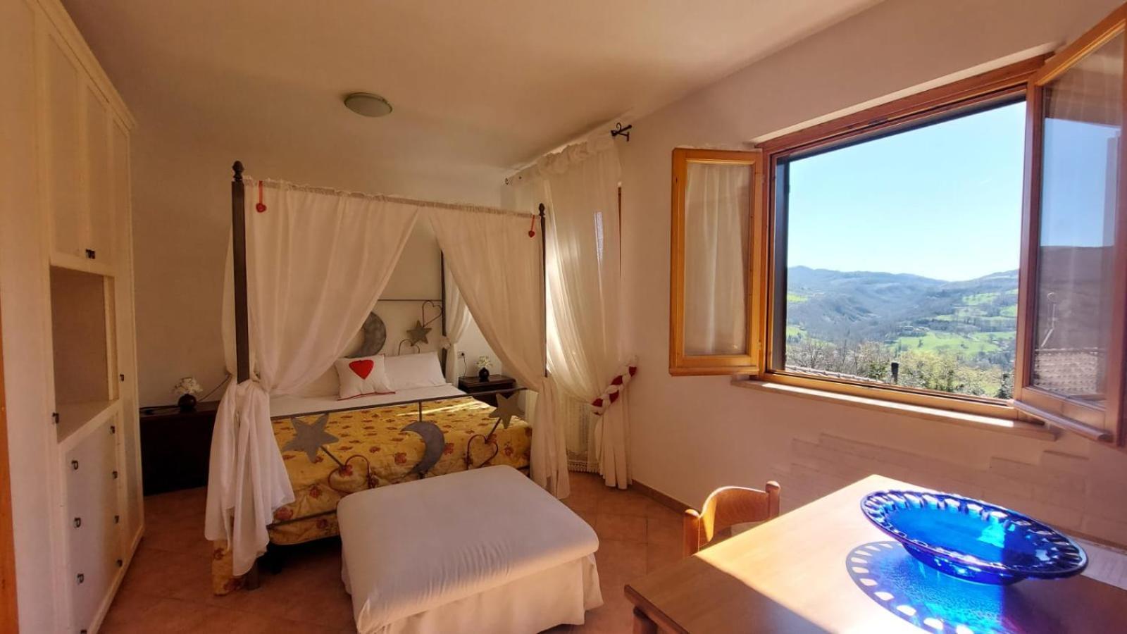 Agriturismo Sole Luna Piano Delle Pieve Exteriör bild